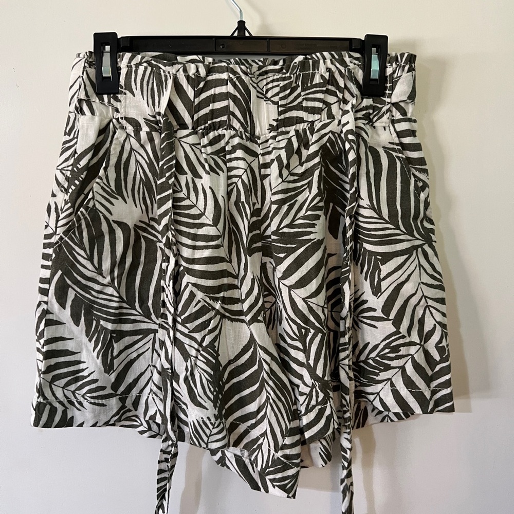 Cali 1850 Linen Shorts